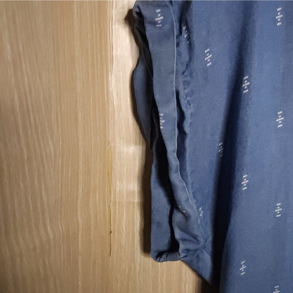 Thread & Supply Blue White Distressed Southwestern Lyocel Top XS - Picture 4 of 7